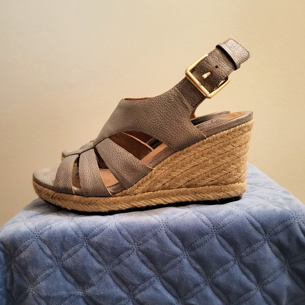 Vintage Metallic Platforms - Picture 3 of 4